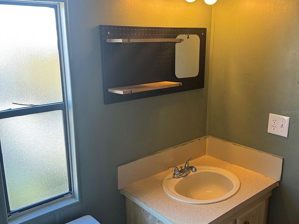 For Rent: $1,450 (2 beds, 2 baths, 864 Square Feet)