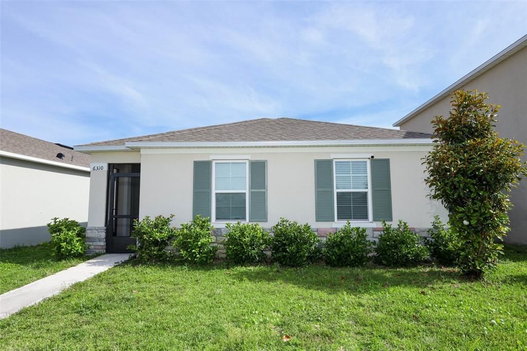 For Sale: $364,000 (4 beds, 2 baths, 1740 Square Feet)