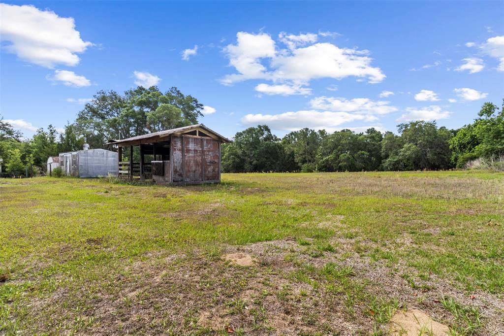For Sale: $290,000 (2 beds, 2 baths, 1429 Square Feet)
