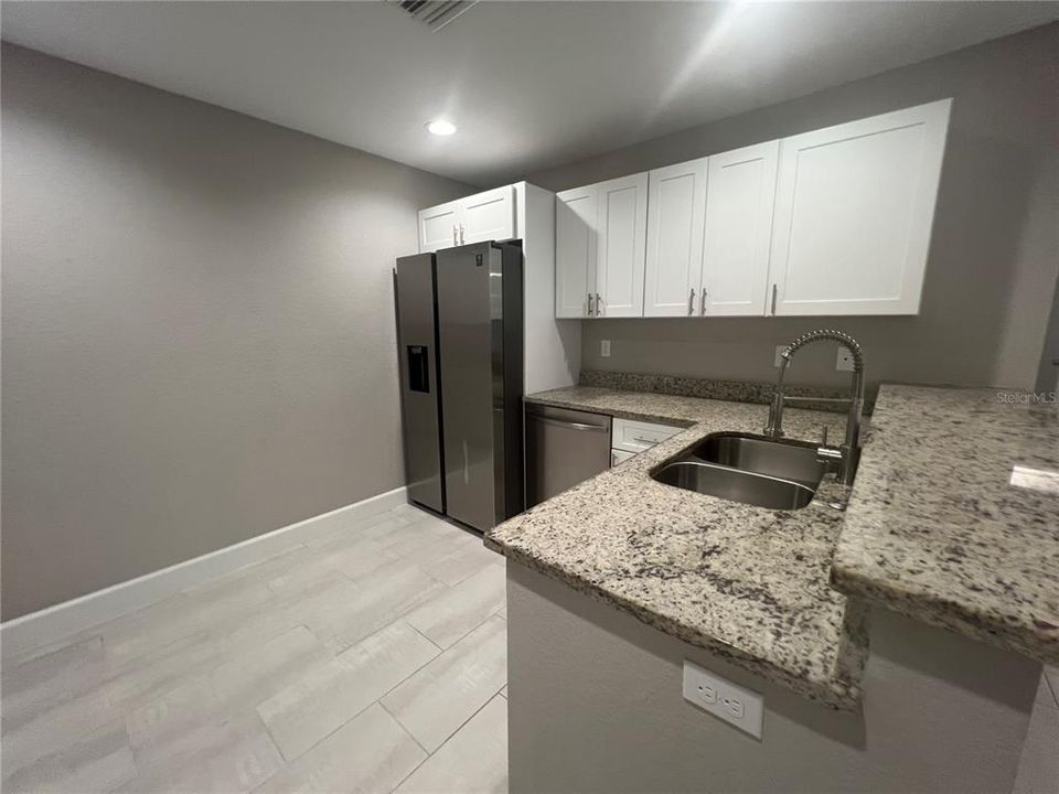 En Renta: $1,795 (3 camas, 2 baños, 1263 Pies cuadrados)