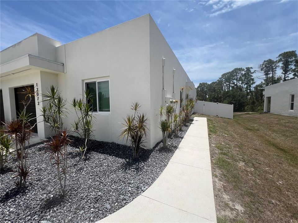 En Renta: $1,795 (3 camas, 2 baños, 1263 Pies cuadrados)