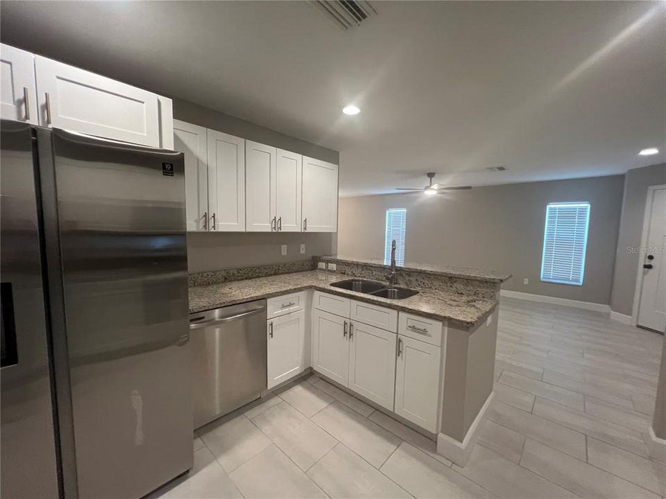 En Renta: $1,795 (3 camas, 2 baños, 1263 Pies cuadrados)