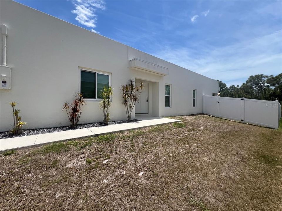 En Renta: $1,795 (3 camas, 2 baños, 1263 Pies cuadrados)