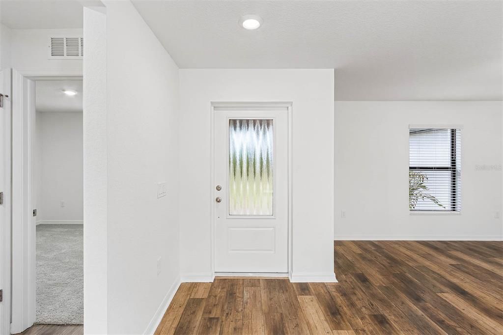 For Sale: $314,900 (3 beds, 2 baths, 1461 Square Feet)