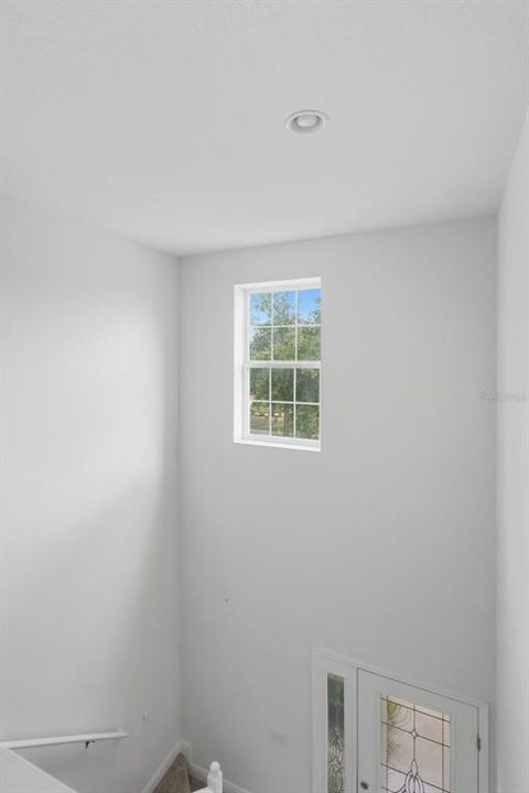 For Sale: $399,900 (4 beds, 2 baths, 2276 Square Feet)