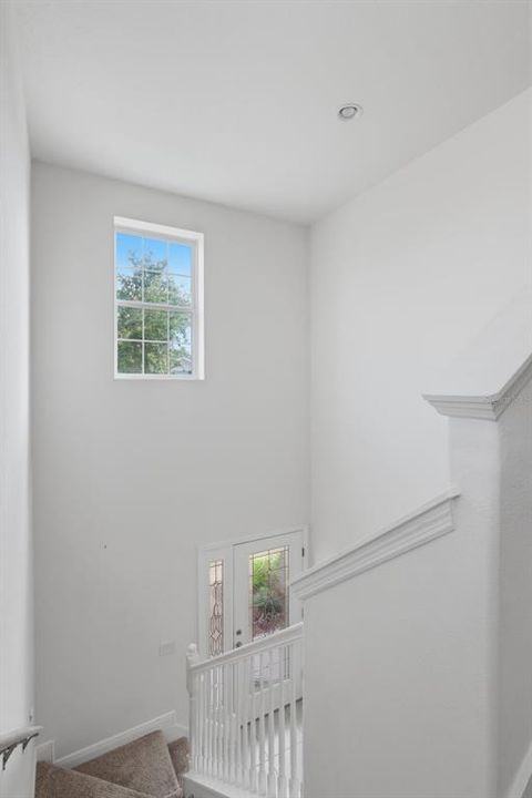 For Sale: $399,900 (4 beds, 2 baths, 2276 Square Feet)
