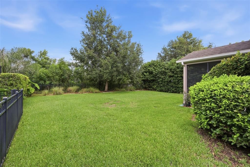 For Sale: $399,900 (4 beds, 2 baths, 2276 Square Feet)