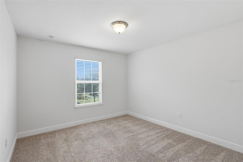 For Sale: $399,900 (4 beds, 2 baths, 2276 Square Feet)