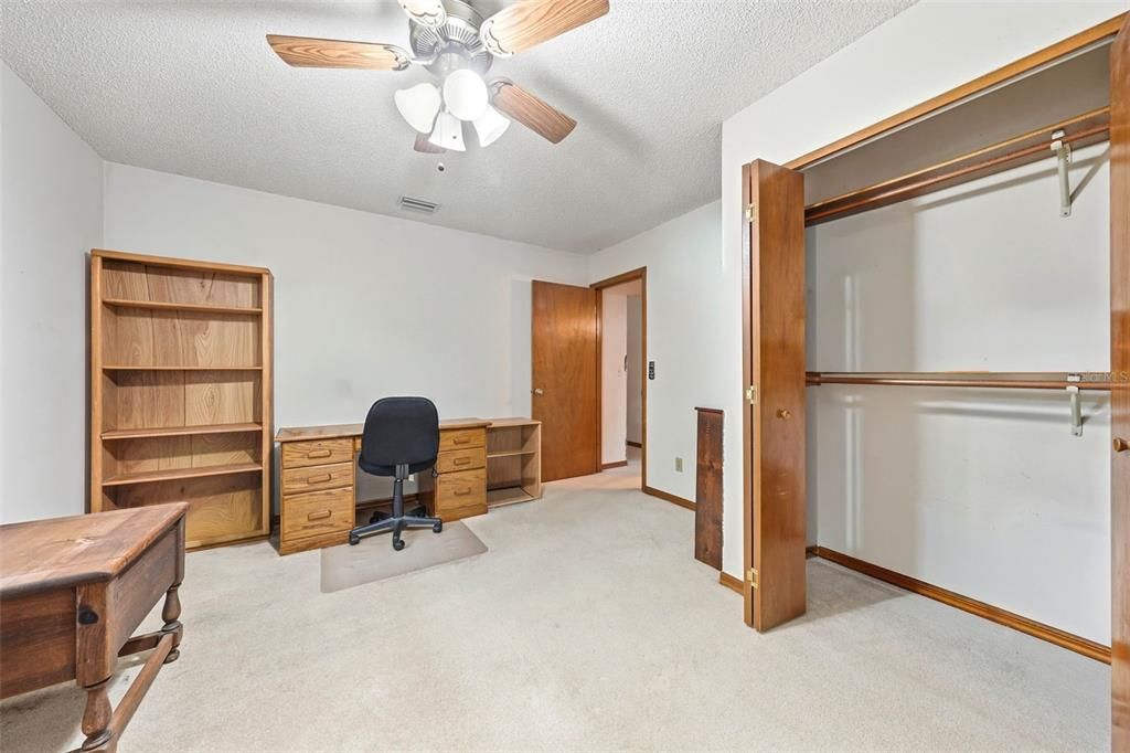 Activo con contrato: $197,000 (3 camas, 2 baños, 1206 Pies cuadrados)