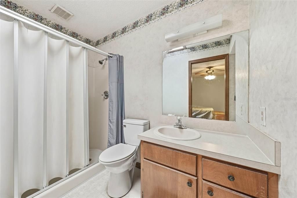 Activo con contrato: $197,000 (3 camas, 2 baños, 1206 Pies cuadrados)