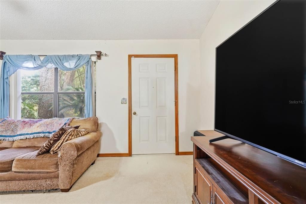 Activo con contrato: $197,000 (3 camas, 2 baños, 1206 Pies cuadrados)
