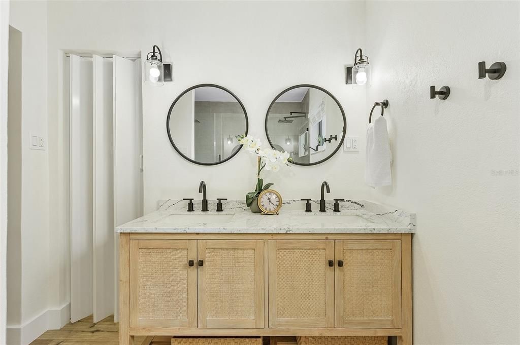 For Rent: $2,750 (3 beds, 2 baths, 1629 Square Feet)