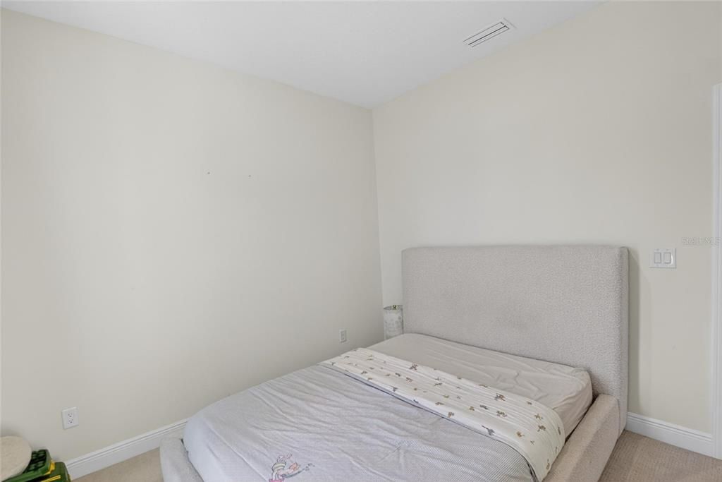 В аренду: $3,400 (4 спален, 2 ванн, 2012 Квадратных фут)