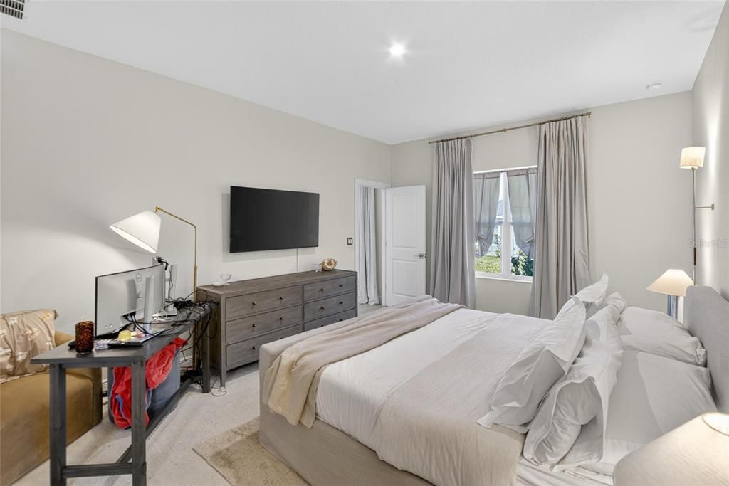 В аренду: $3,400 (4 спален, 2 ванн, 2012 Квадратных фут)
