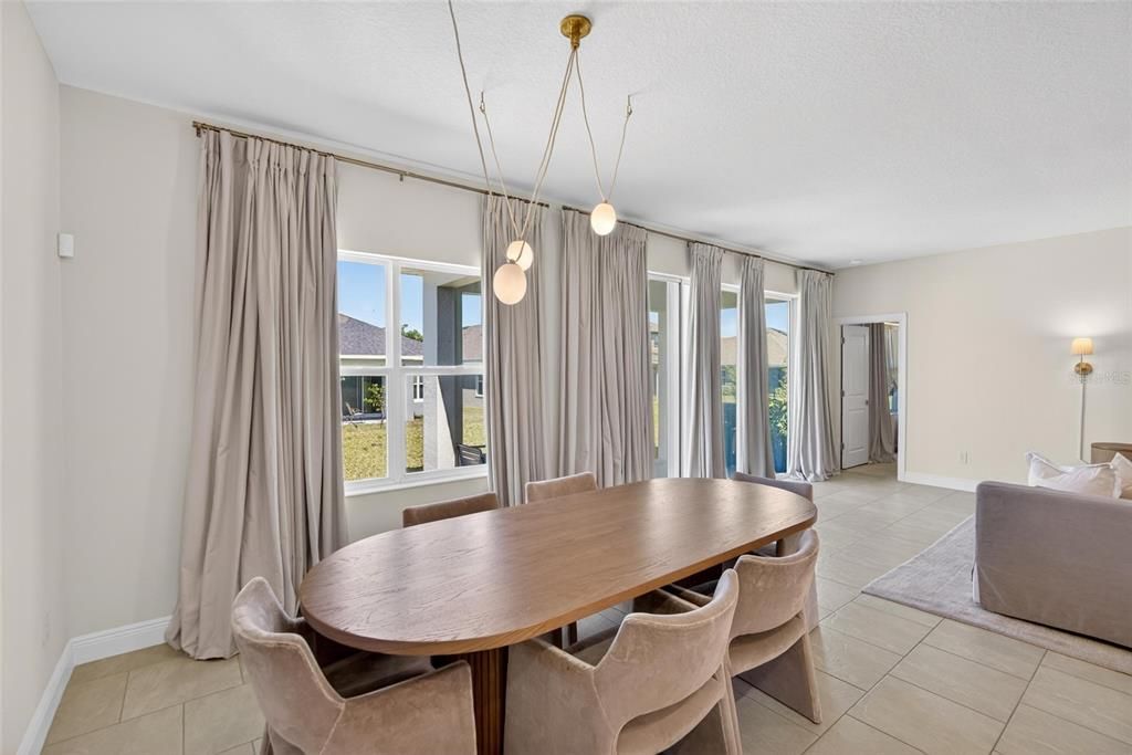 В аренду: $3,400 (4 спален, 2 ванн, 2012 Квадратных фут)