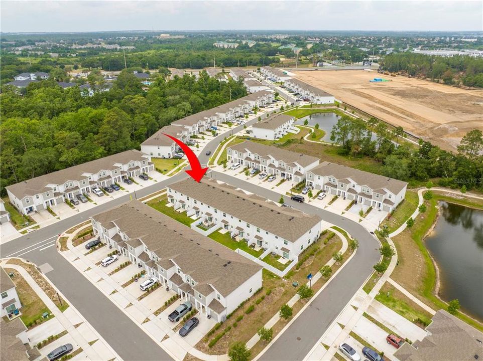 合同活跃: $349,900 (3 贝兹, 2 浴室, 1672 平方英尺)