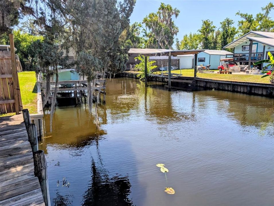 For Sale: $269,000 (3 beds, 3 baths, 1489 Square Feet)