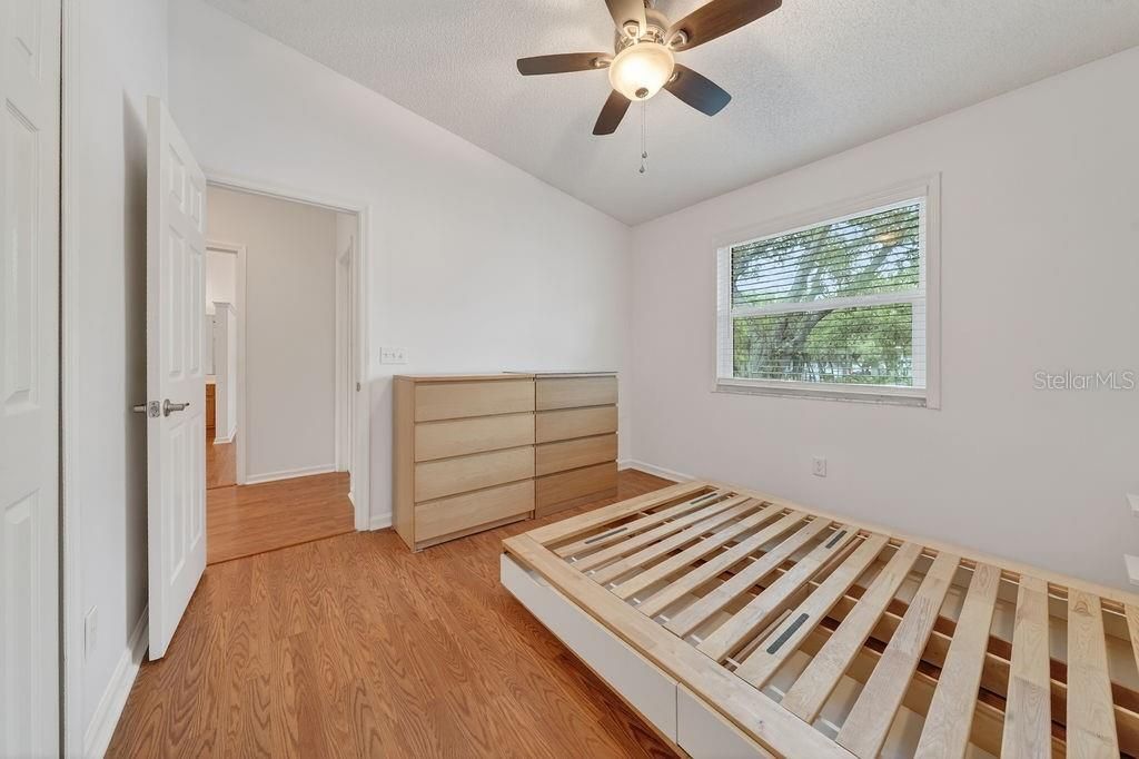 For Sale: $242,000 (2 beds, 2 baths, 1102 Square Feet)