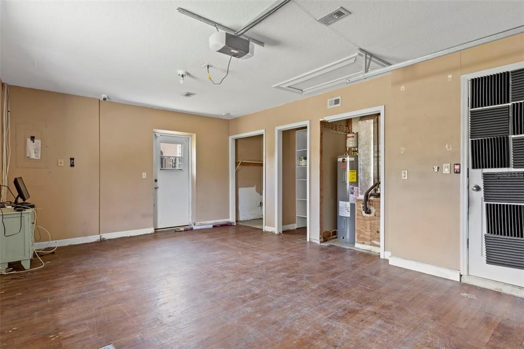 En Venta: $273,500 (3 camas, 2 baños, 1250 Pies cuadrados)