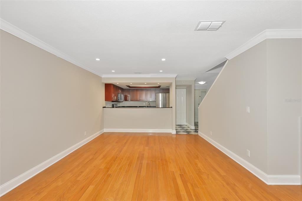 For Sale: $450,000 (2 beds, 2 baths, 1360 Square Feet)