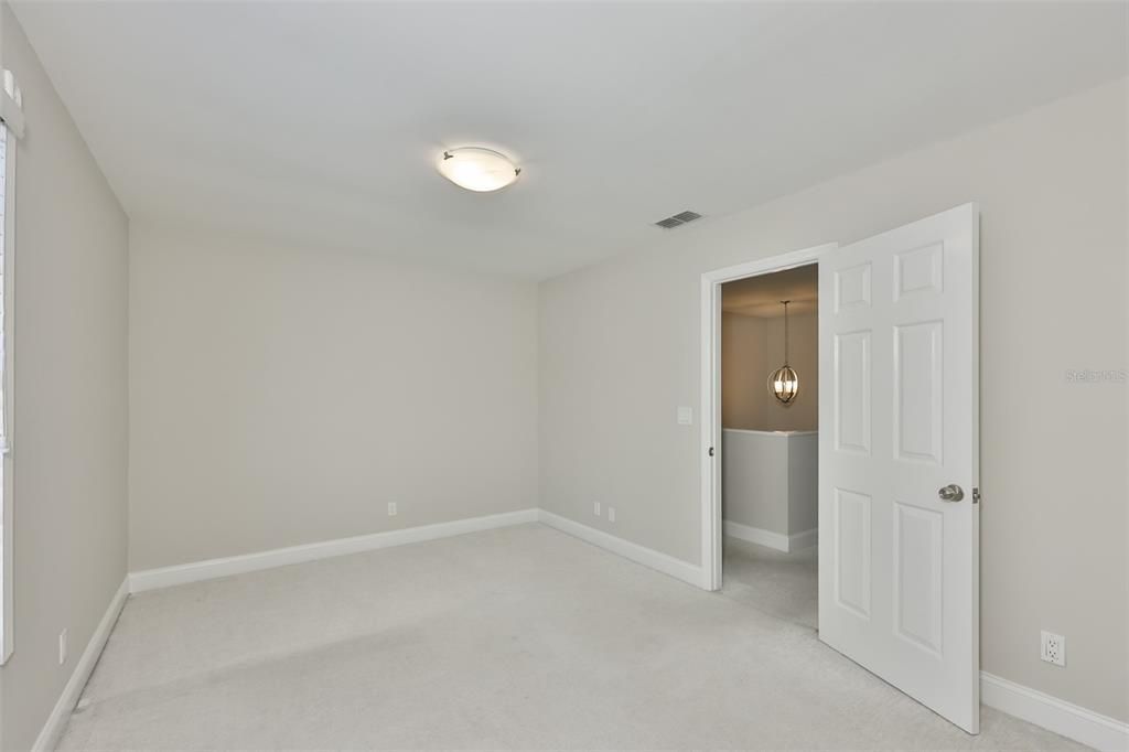 For Sale: $450,000 (2 beds, 2 baths, 1360 Square Feet)