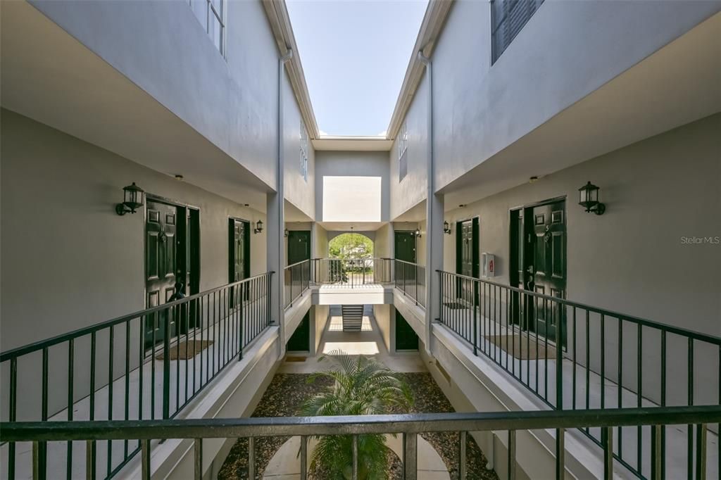 For Sale: $450,000 (2 beds, 2 baths, 1360 Square Feet)