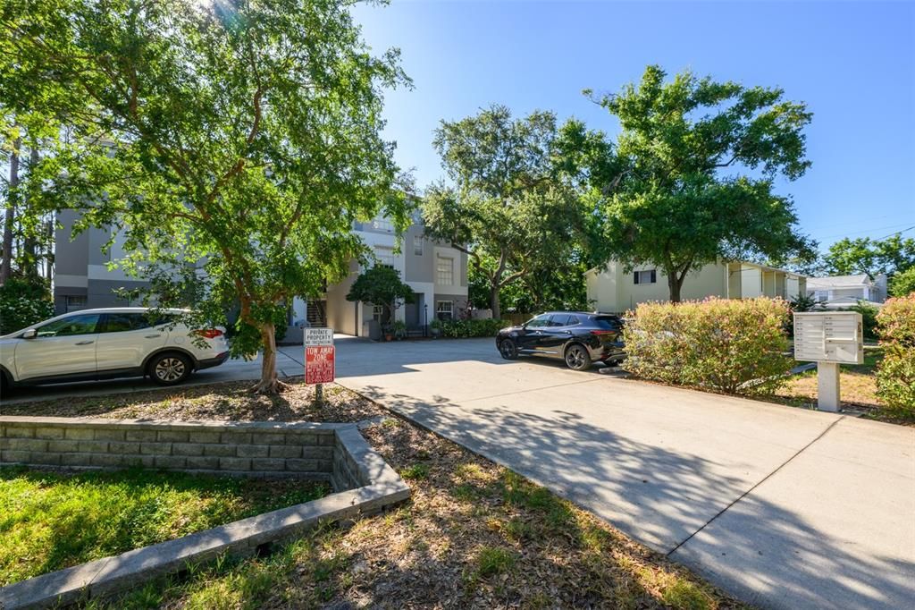 For Sale: $450,000 (2 beds, 2 baths, 1360 Square Feet)