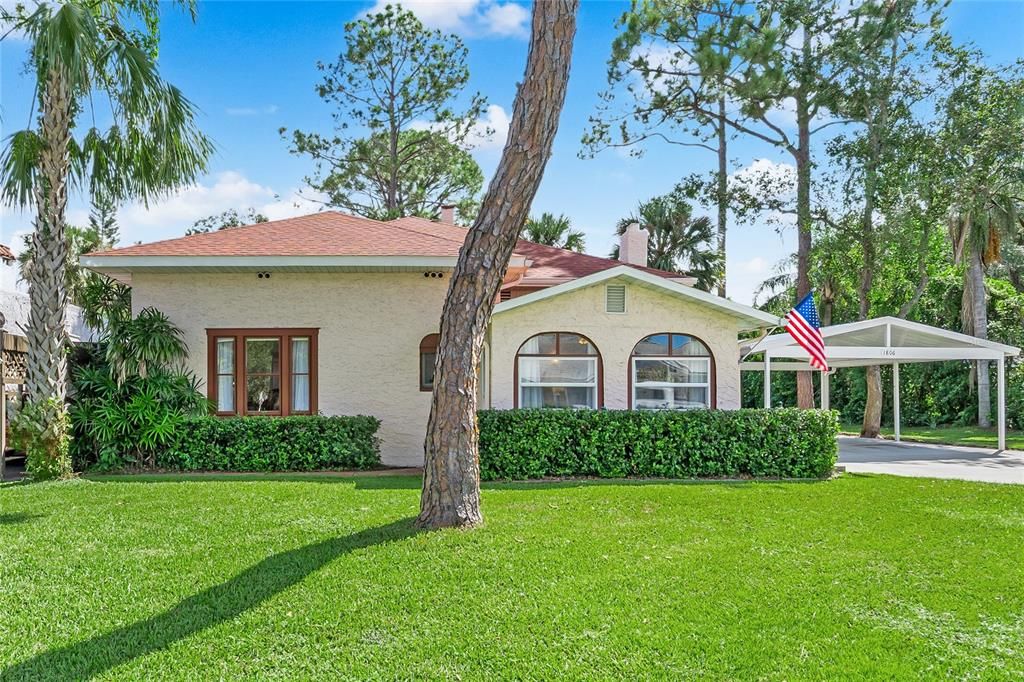 Activo con contrato: $360,000 (3 camas, 2 baños, 1750 Pies cuadrados)