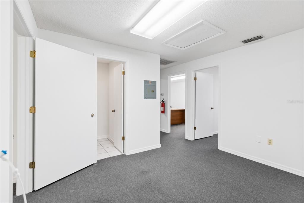 For Sale: $525,000 (0 beds, 0 baths, 2112 Square Feet)