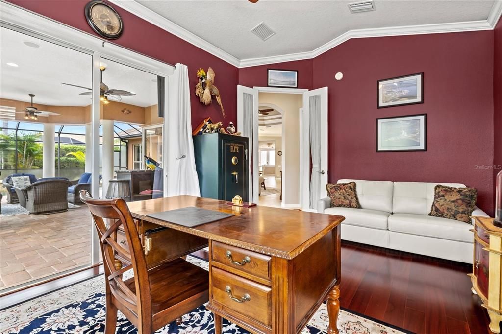 En Venta: $915,000 (4 camas, 3 baños, 2646 Pies cuadrados)