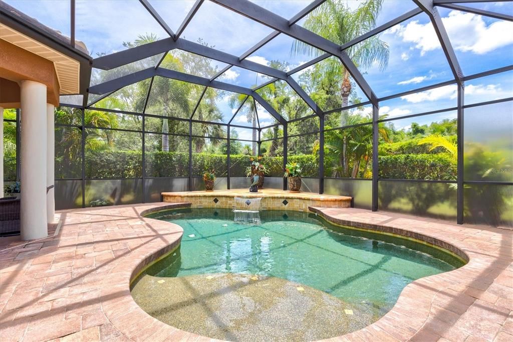 En Venta: $915,000 (4 camas, 3 baños, 2646 Pies cuadrados)