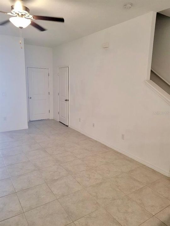 For Sale: $280,000 (3 beds, 2 baths, 1634 Square Feet)
