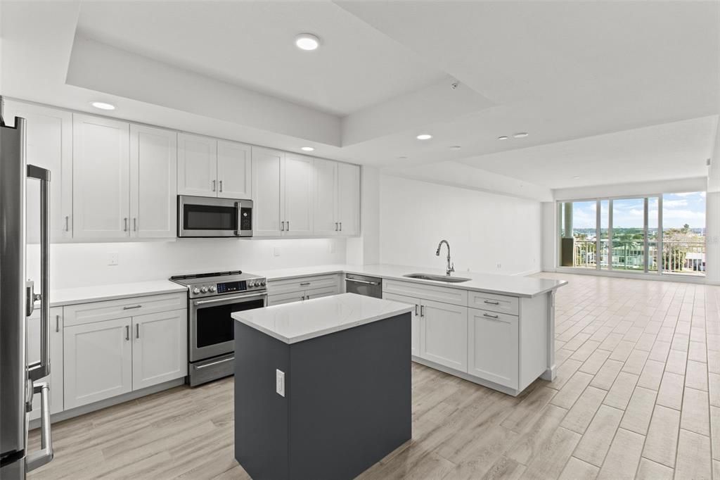 For Sale: $850,000 (3 beds, 2 baths, 1850 Square Feet)