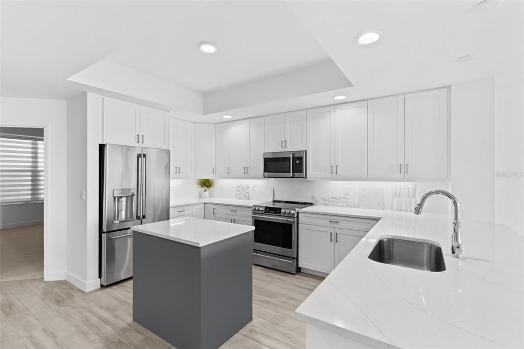 For Sale: $850,000 (3 beds, 2 baths, 1850 Square Feet)