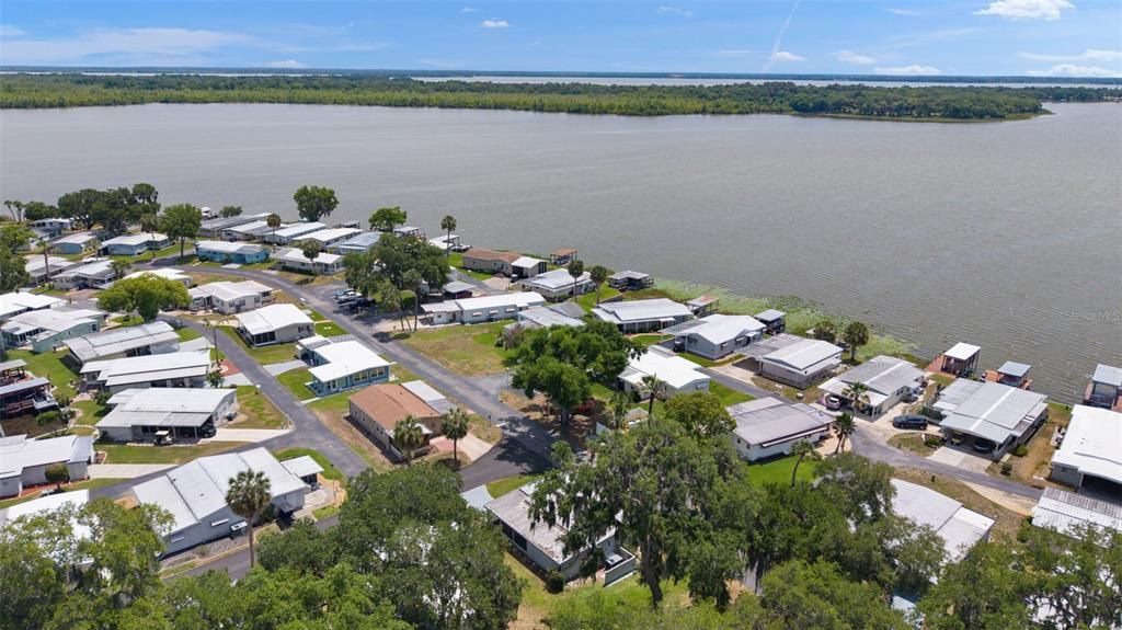 Activo con contrato: $115,000 (2 camas, 2 baños, 828 Pies cuadrados)