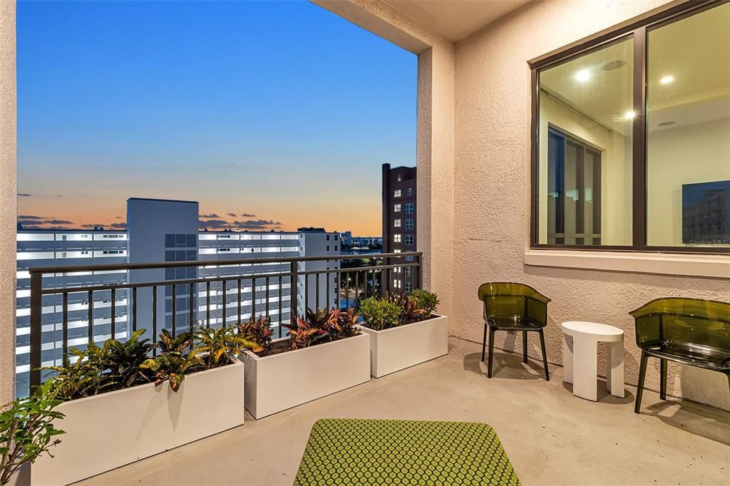 For Sale: $1,995,000 (3 beds, 3 baths, 2229 Square Feet)