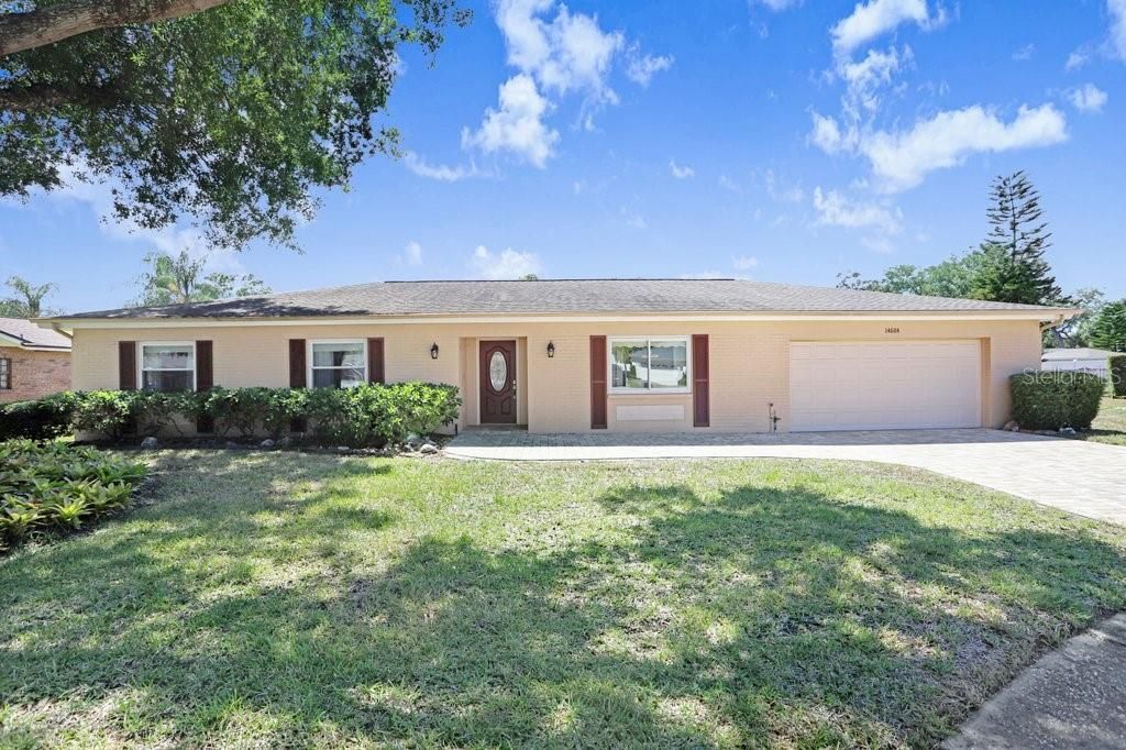 Active With Contract: $450,000 (4 beds, 2 baths, 1865 Square Feet)