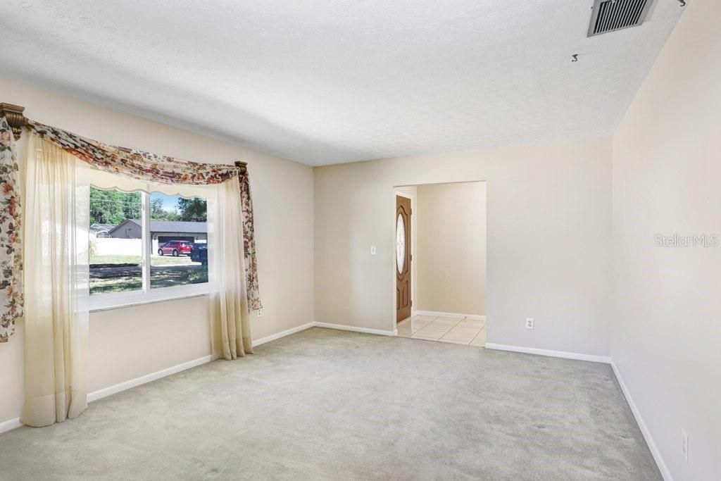 Active With Contract: $450,000 (4 beds, 2 baths, 1865 Square Feet)