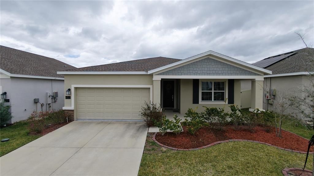 For Rent: $2,700 (4 beds, 3 baths, 2080 Square Feet)
