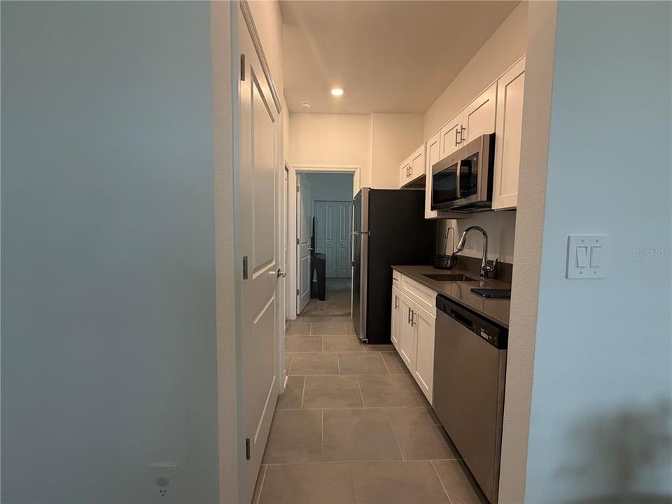 For Rent: $2,700 (4 beds, 3 baths, 2080 Square Feet)