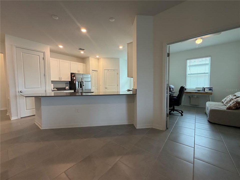 For Rent: $2,700 (4 beds, 3 baths, 2080 Square Feet)