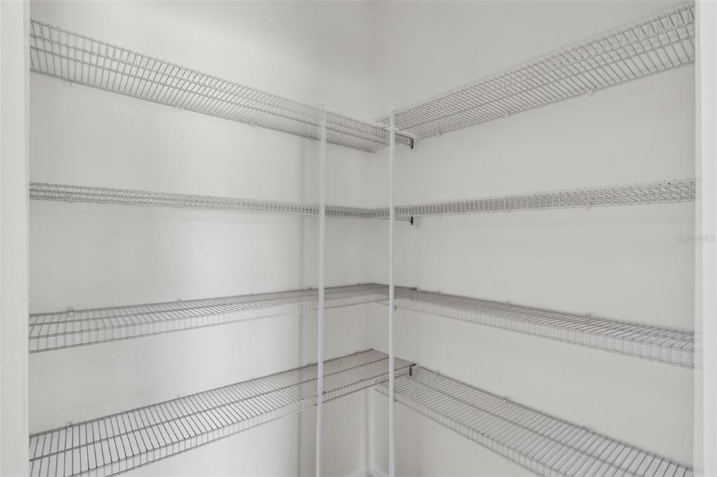 En Venta: $289,007 (4 camas, 2 baños, 1828 Pies cuadrados)