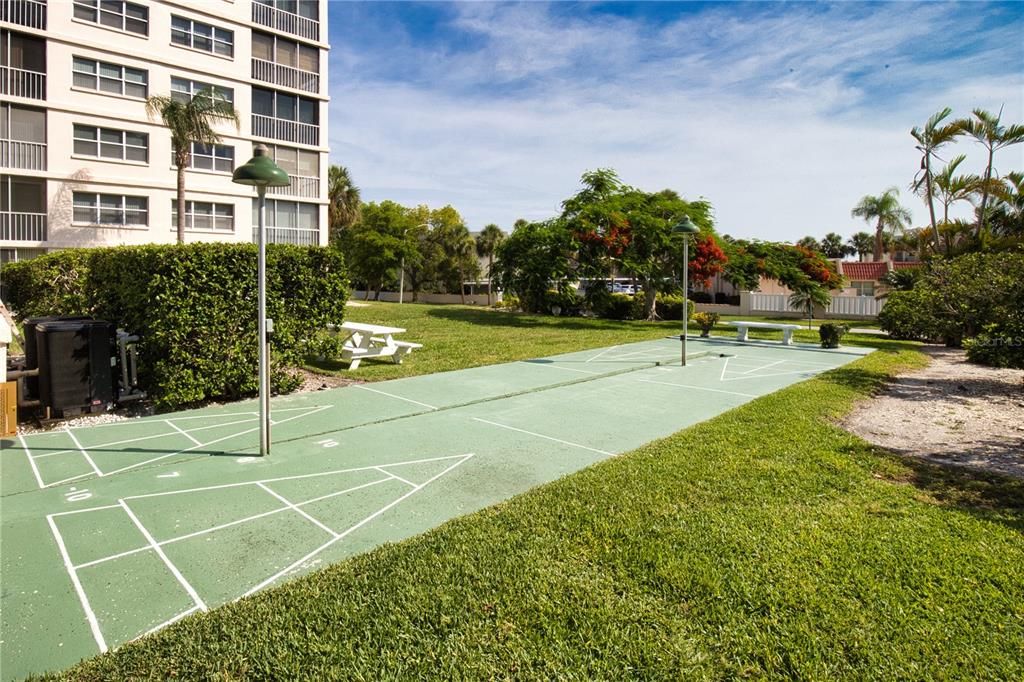 For Rent: $1,750 (2 beds, 2 baths, 900 Square Feet)