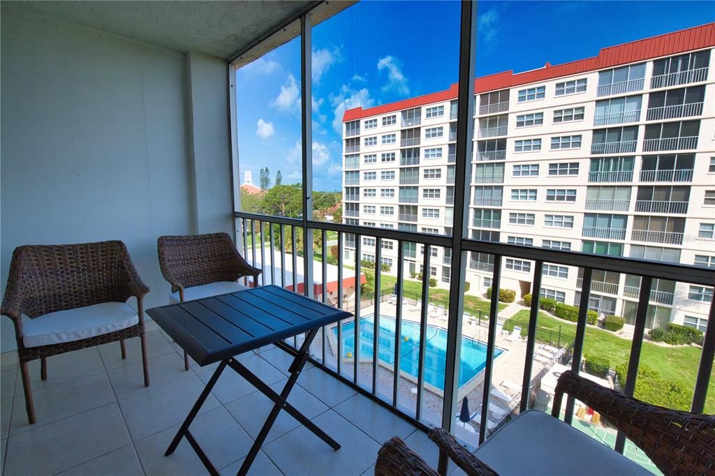 For Rent: $1,750 (2 beds, 2 baths, 900 Square Feet)