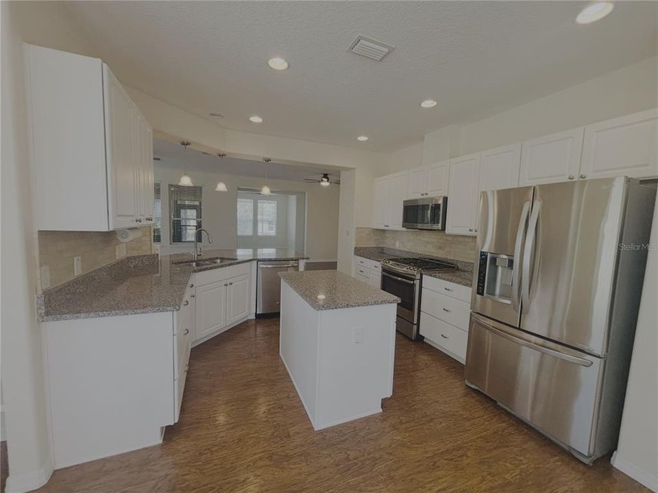 En Renta: $2,495 (2 camas, 2 baños, 1666 Pies cuadrados)