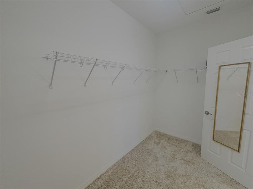 En Renta: $2,495 (2 camas, 2 baños, 1666 Pies cuadrados)