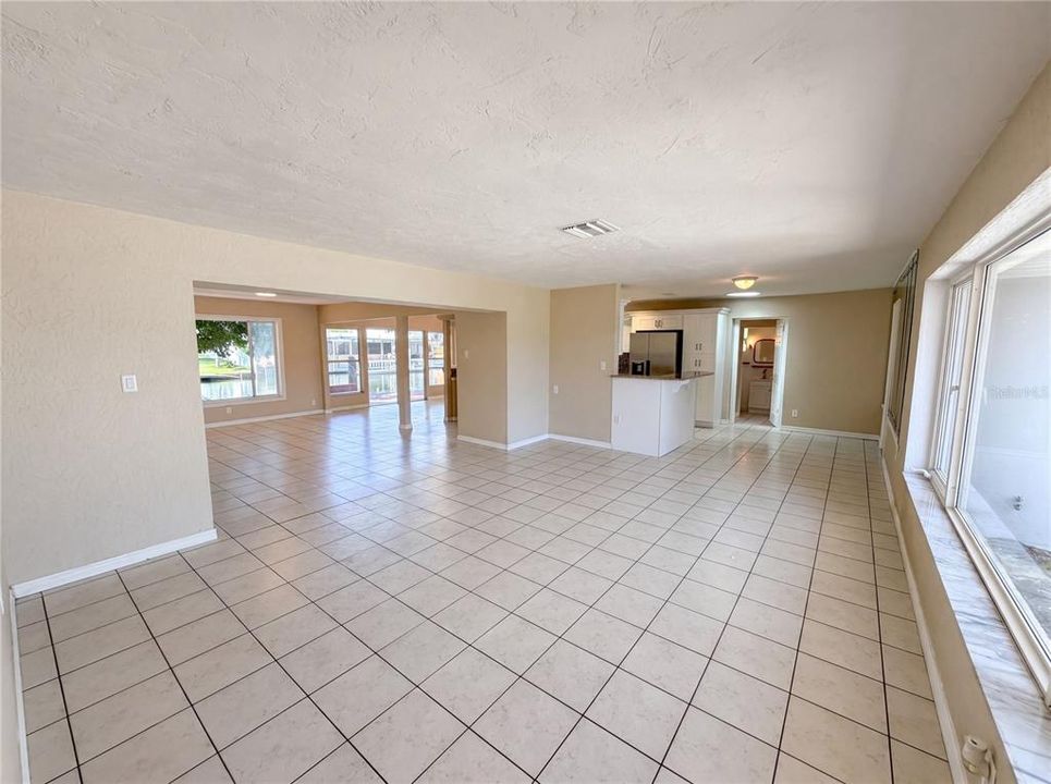For Sale: $640,000 (4 beds, 3 baths, 2140 Square Feet)