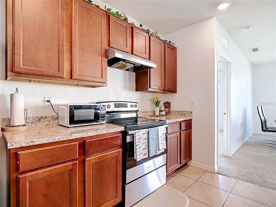 For Rent: $2,000 (3 beds, 2 baths, 1725 Square Feet)