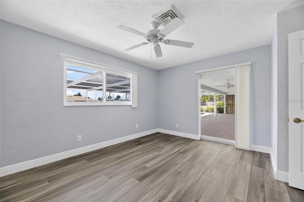 For Rent: $4,200 (3 beds, 2 baths, 1636 Square Feet)