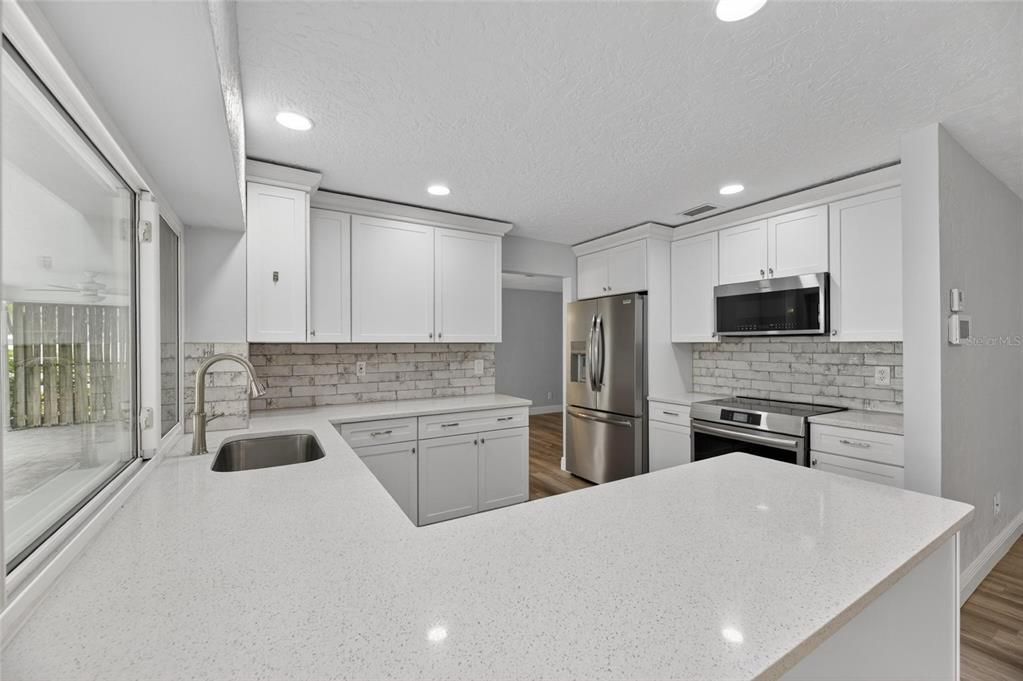 For Rent: $4,200 (3 beds, 2 baths, 1636 Square Feet)